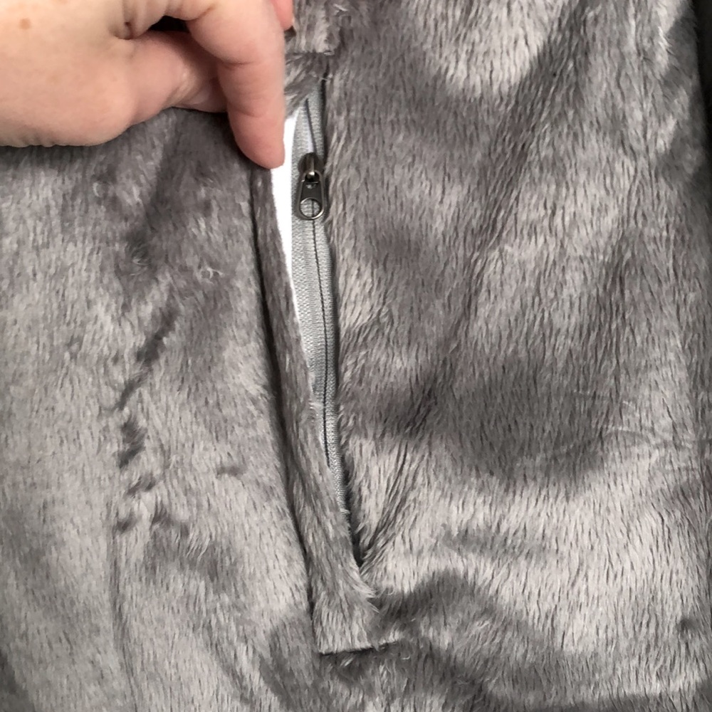 Women’s Jacket - Picture 5 of 6